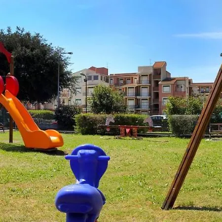 Greta Marisa Giardini-Naxos